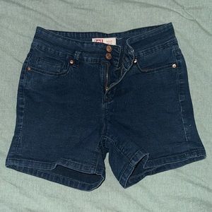 lei high rise Jean shorts